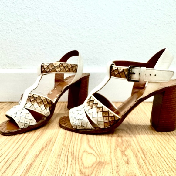 Bottega Veneta Cream and Bronze Intrecciato Heel Sandals - Picture 14 of 15